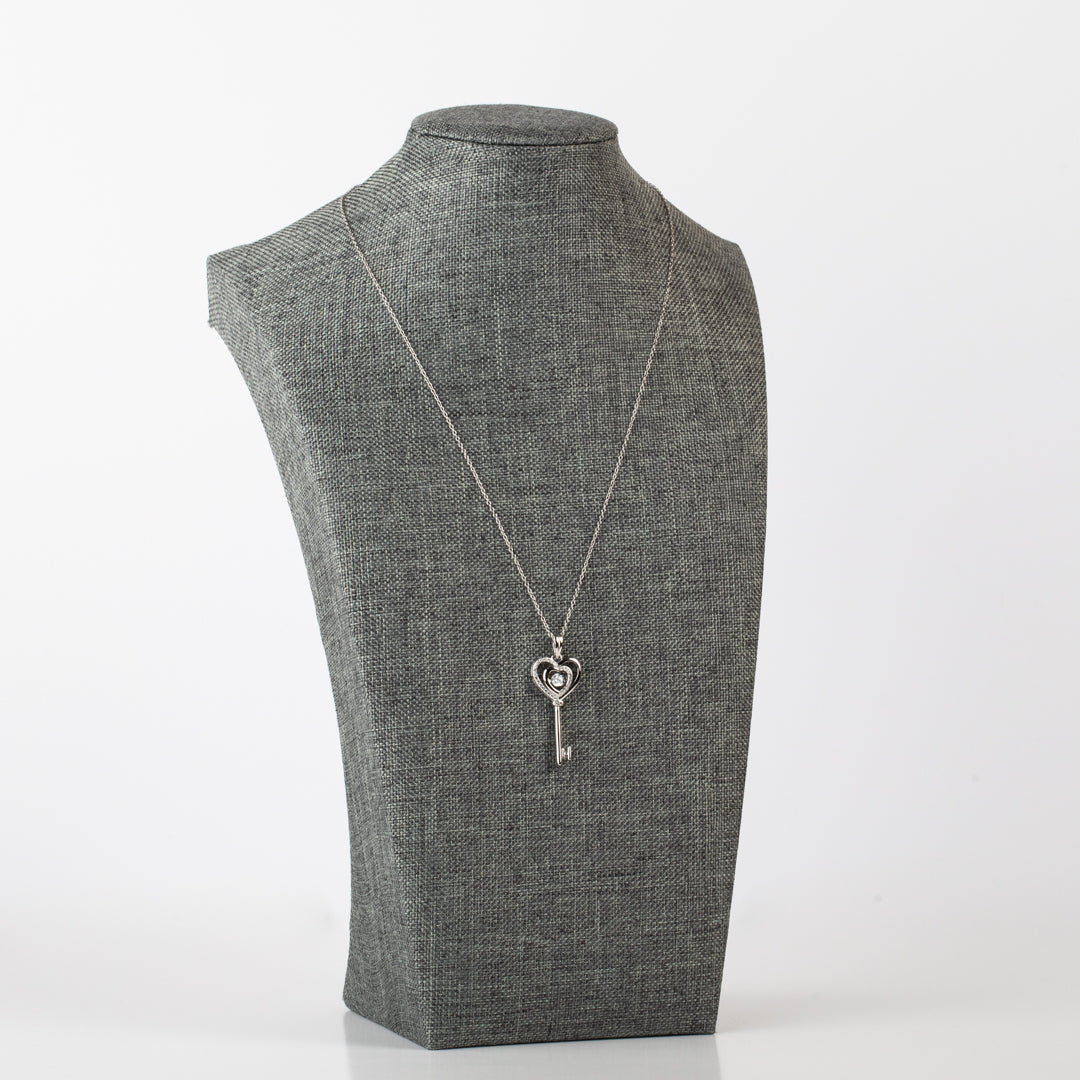 Pendentif en argent sterling avec diamant dansant et chaîne en zircone cubique