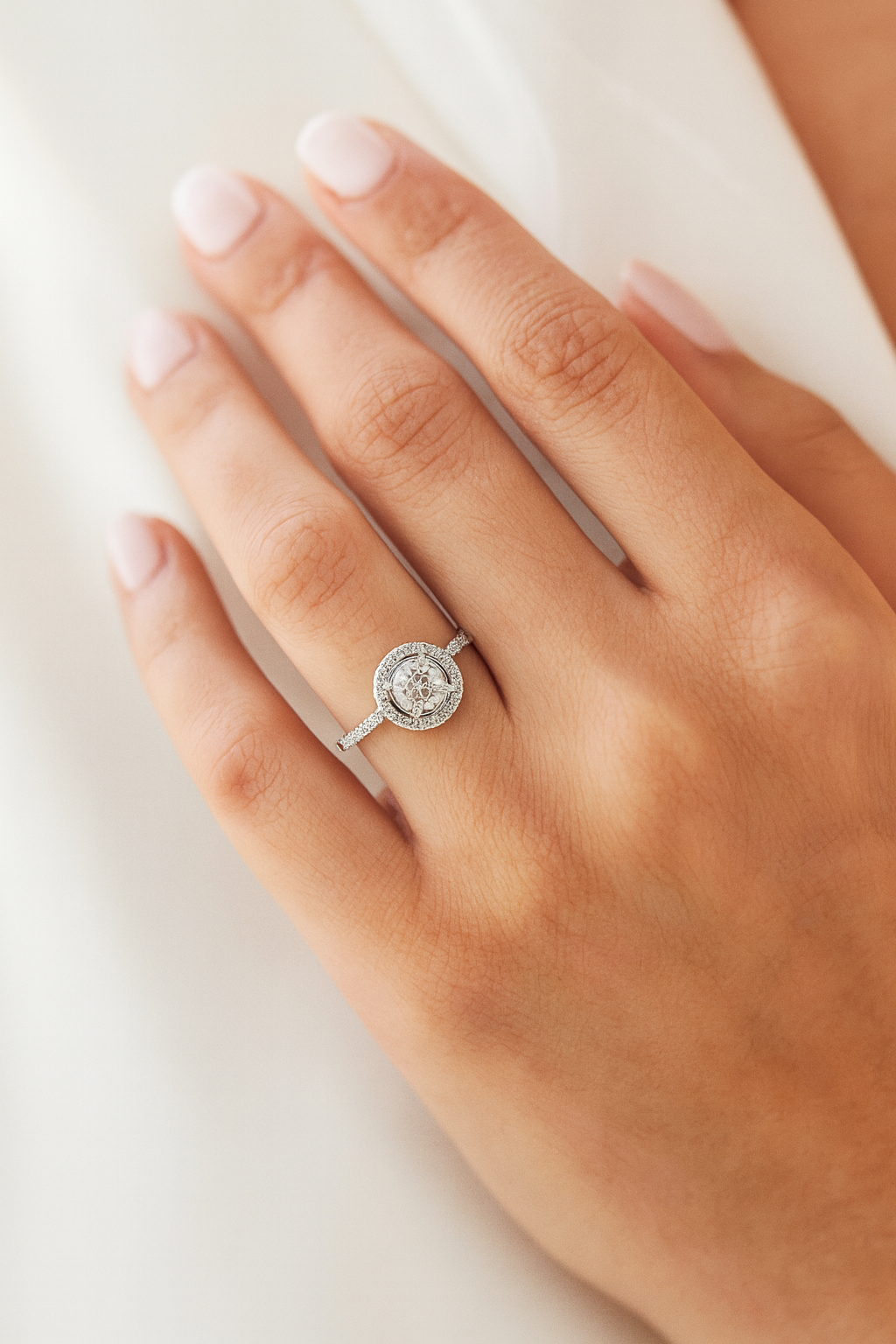 Bague en diamant de forme ronde