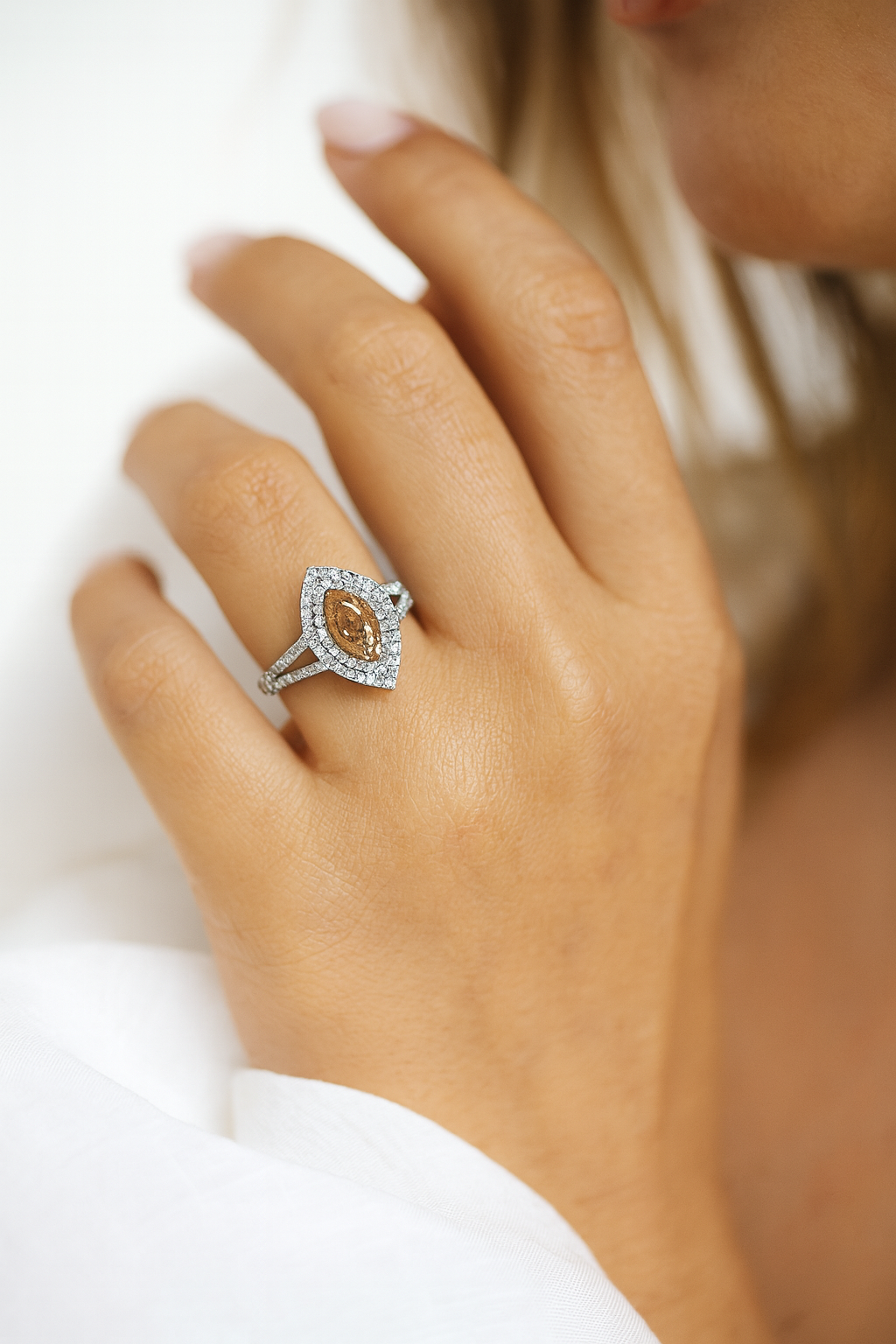 Bague en diamant taille marquise