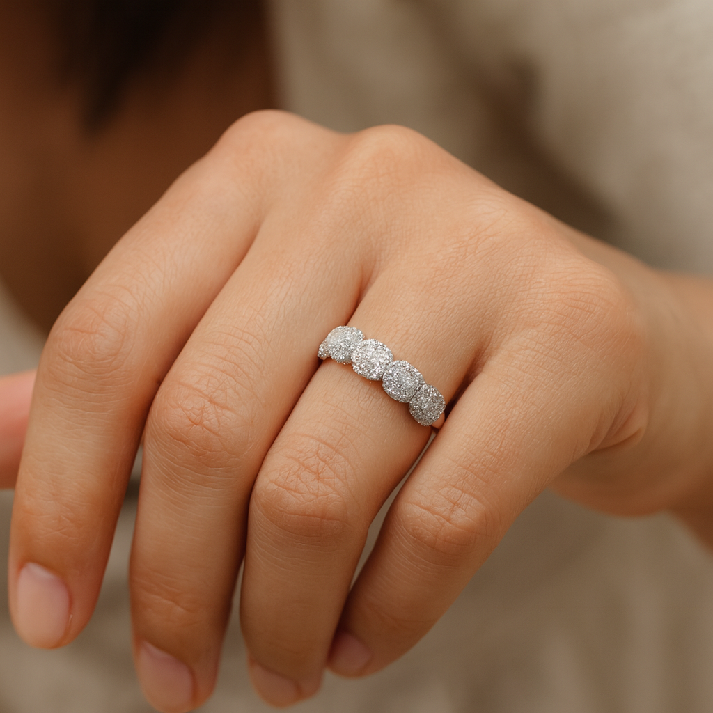 Diamond Cluster in 18kt White Gold Dinner Ring