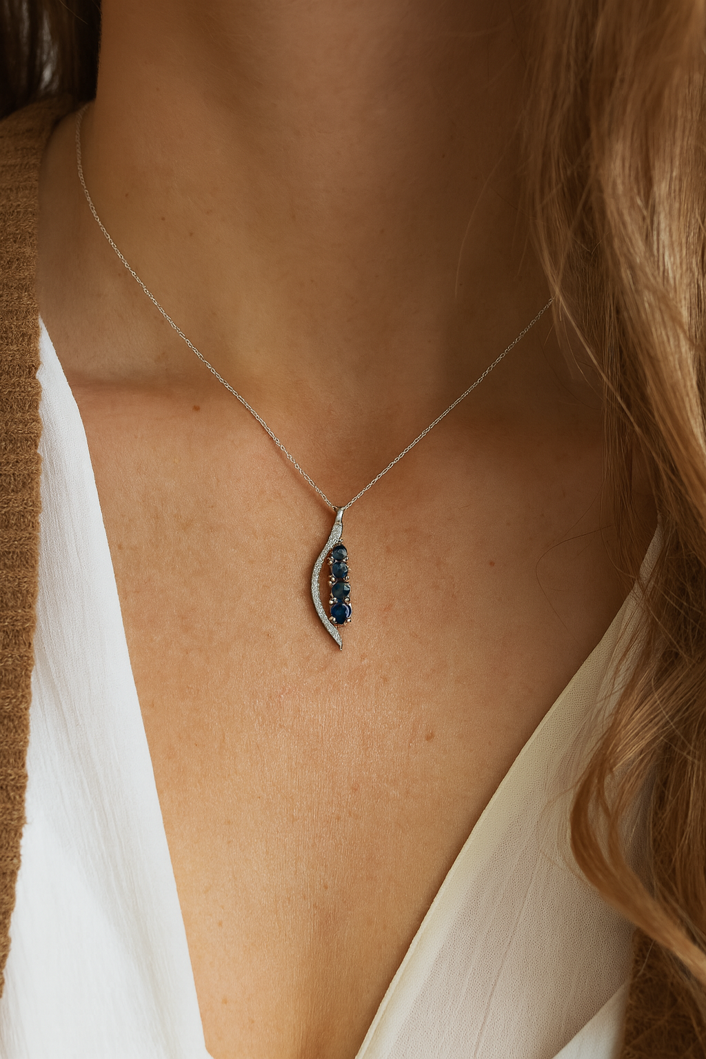 0.40 Carat Genuine Blue Sapphire and White Diamond 14K White Gold Pendant