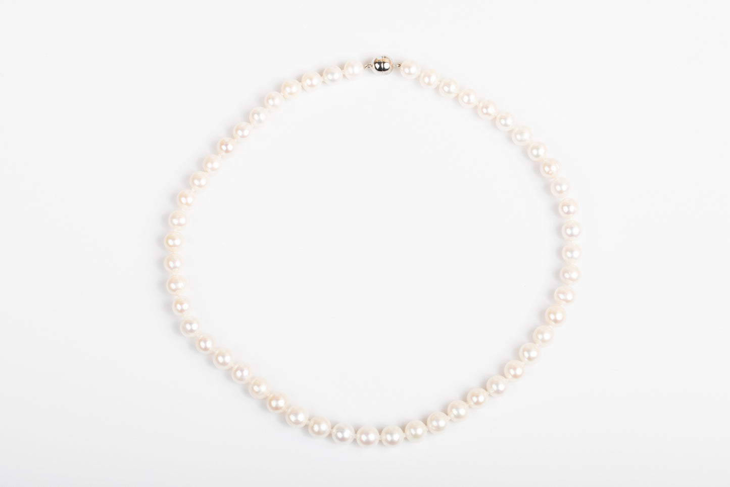 Elegant Silver 7 mm Pearl Necklace With Magnetic Clasp