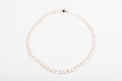 Elegant Silver 7 mm Pearl Necklace With Magnetic Clasp