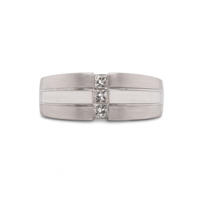 Bague en or blanc 14 carats avec pierres de diamant naturelles