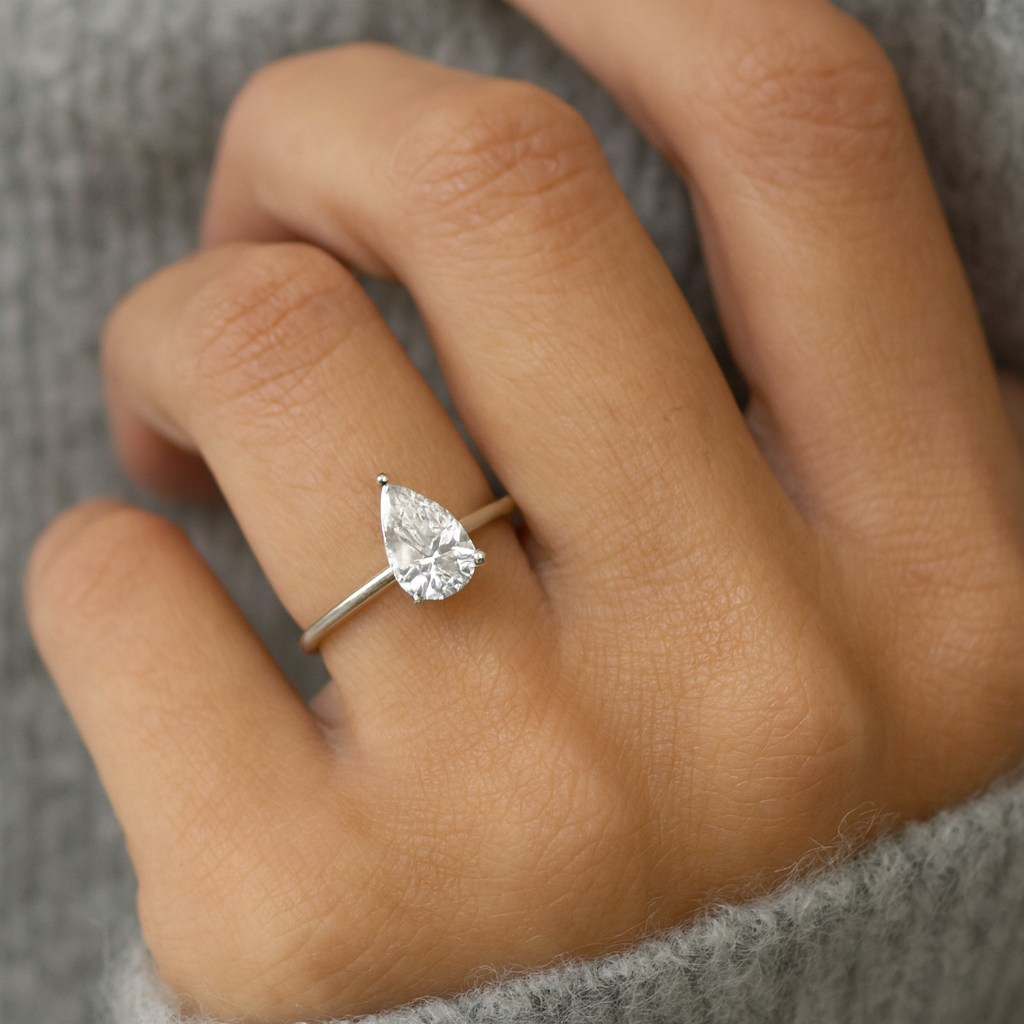 18kw Halo Engagement Ring With 2.09Ct VS1 Lab Grown Diamond and 0.12Ct Side Stones
