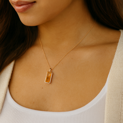 Pendentif en or 14 carats avec 2 pierres de citrine et 40 LBD comme pierres latérales