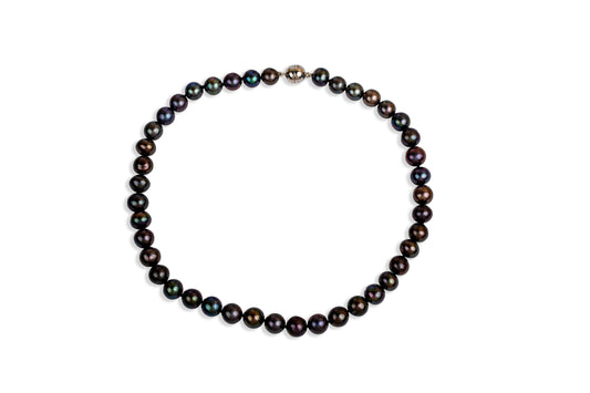 Midnight Elegance: Black Pearl Necklace, 7 mm With Silver Magnetic Clasp