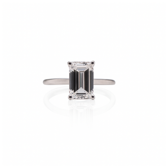 18kw Engagement Ring with 2ct VS1 F Lab Grown Diamond and 0.15ct Side Stones