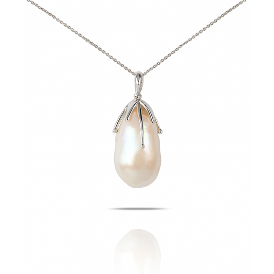 Pendentif en perle baroque sur chaîne en argent sterling