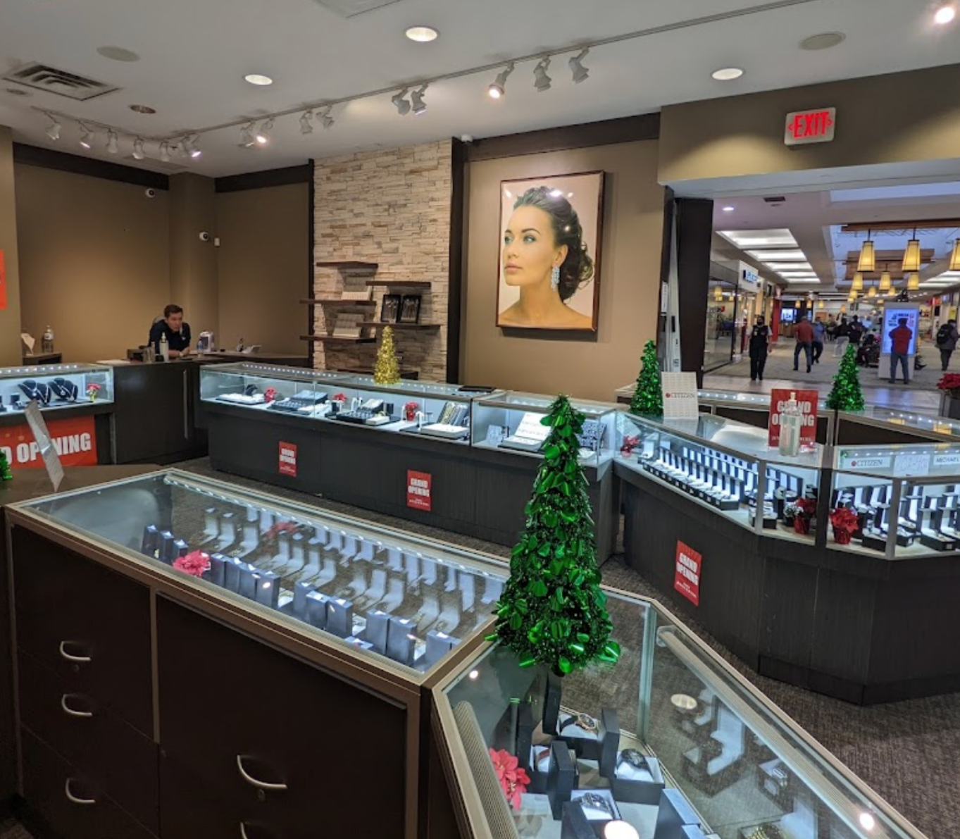 Helzberg Towne East Jewelry Stores In Chesterfield Towne Center