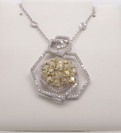 18 KW White gold with 2.16 ct Yellow Diamond & 1.98 ct Sidestone Diamond Pendant