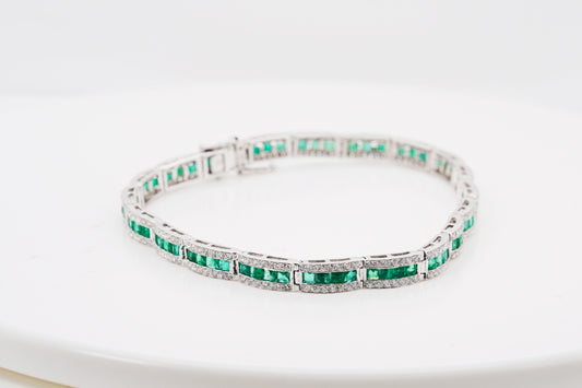 18K White Gold Bracelet with 3.51ct of Emerald & 1.52ct of Natural Diamonds